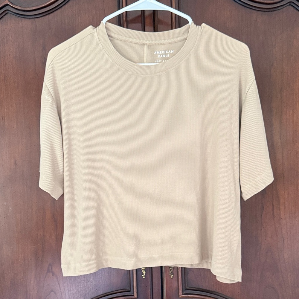 American Eagle Outfitters Beige Short Sleeve Tee XS